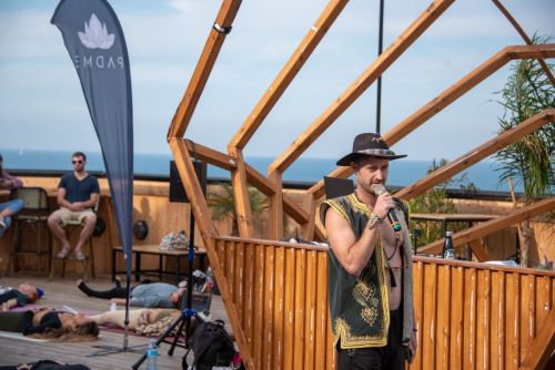 מפגש קהילה בסלינה ביץ' תל אביב דצמבר 22